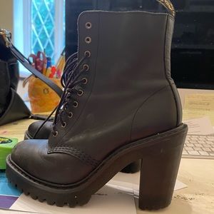 Dr. Martens Kendra shoe size 7